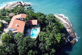 Casa-Genoveva-guesthouse-accommodation-Brazil-Ubatuba2